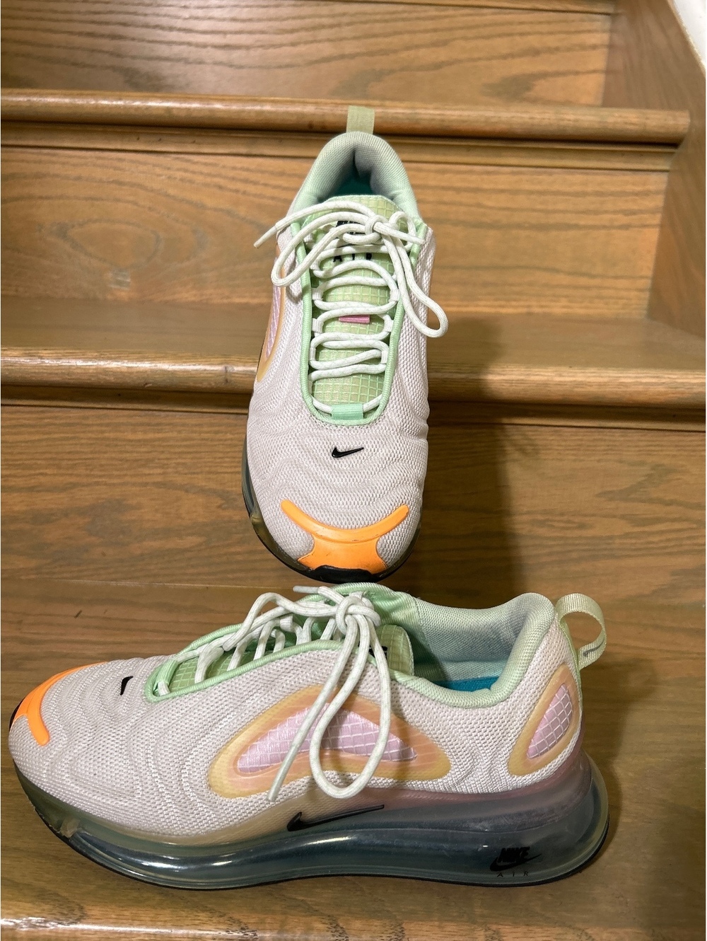 Nike Air Max 720 Sneakers Size 8